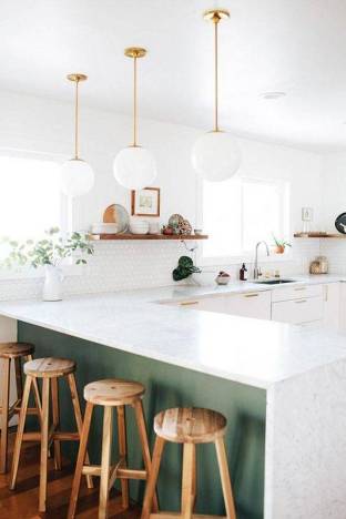 18-kitchens-that-have-perfected-minimalism-modern-kitchen-design-ideas-white-kitchen-with-green-counter-57d2cef181c866970ee84a20-w620_h800